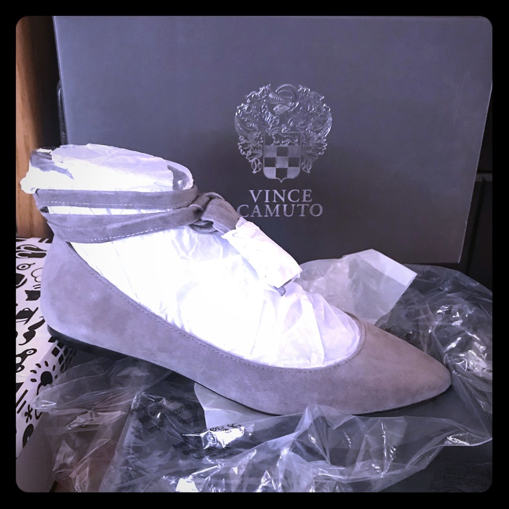 Vince Camuto suede flats w/ankle tie slate/tan